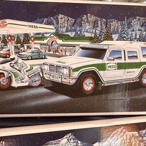This is the 2004 Hess Sport Utility Vehicle and Motorcycles toy set